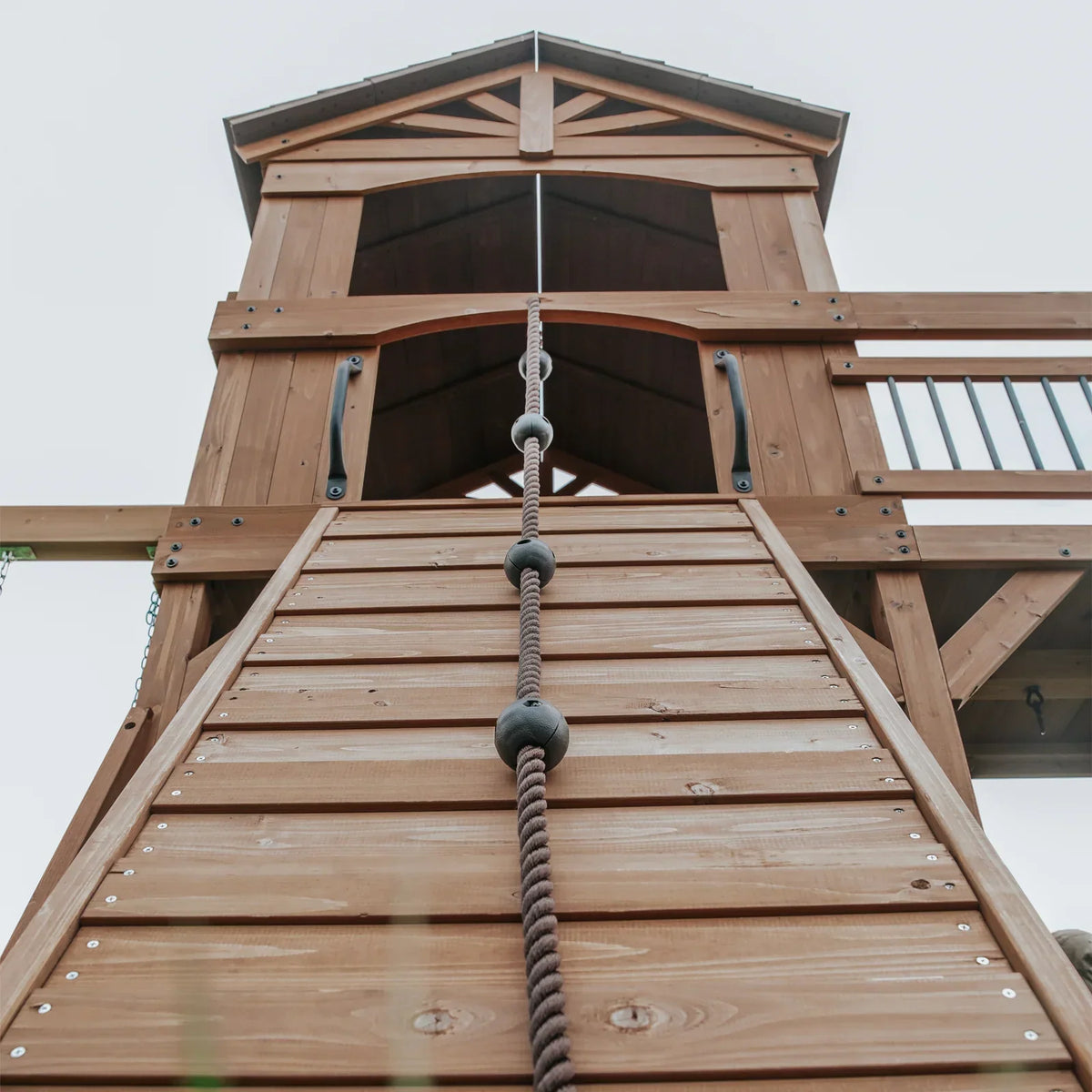 Sterling Point Swing Set – A Backyard Playground for Endless Adventure