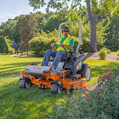 Stihl Rz 560 K Commercial 60″ Zero Turn Lawn Mower image 1