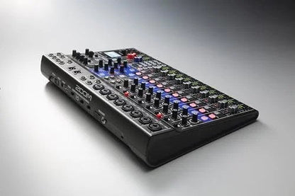 Zoom L-12 -Channel Mixer – Powered