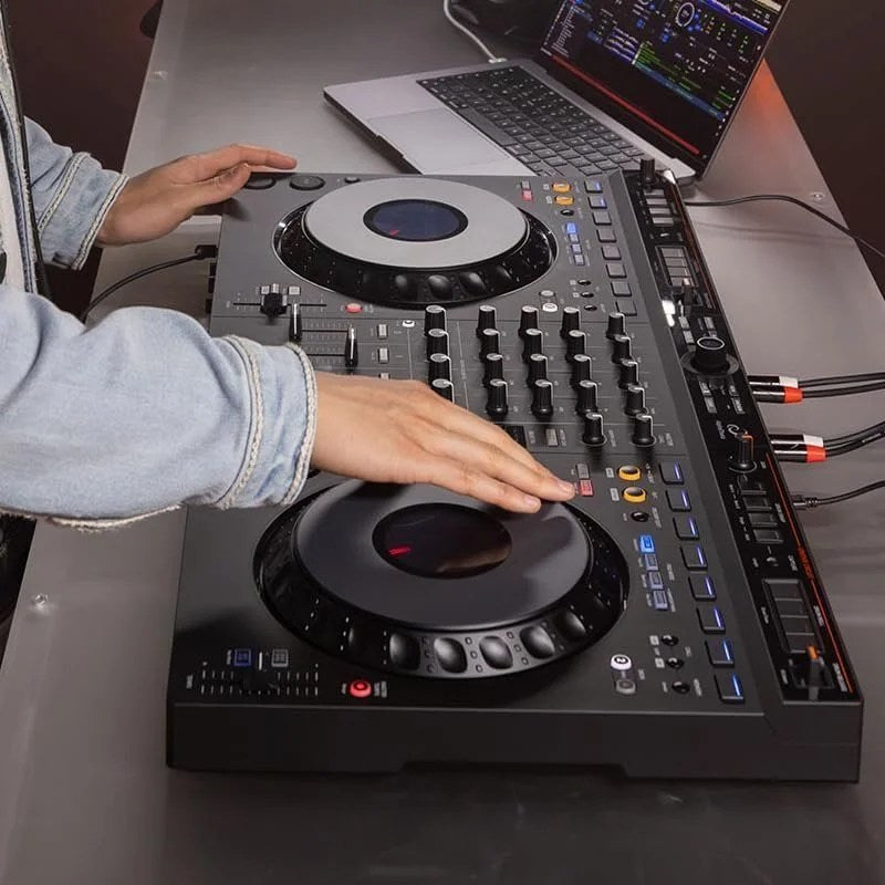 Pioneer DJ AlphaTheta DDJ-GRV6 4-channel performance DJ controller
