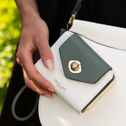Hettie  Green Purse