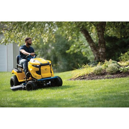Cub Cadet XT1 LT42E 42-Inch Electric Lawn Tractor image 2